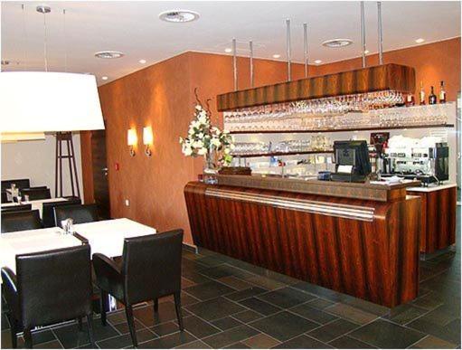 Trenčín 皇家宾馆酒店 外观 照片